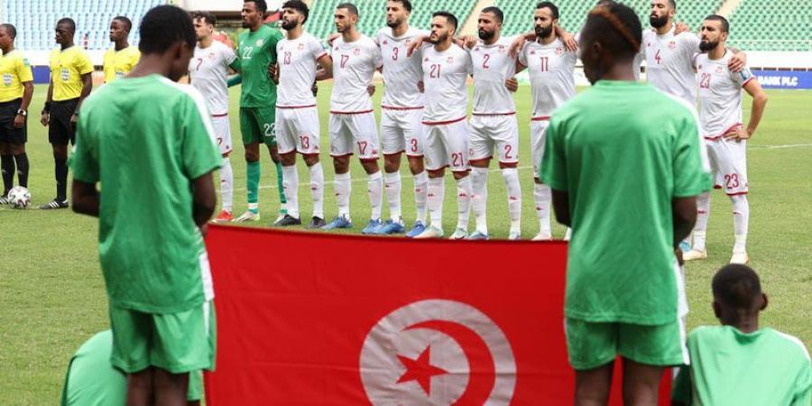 أزمة مالية تضرب علاقة اللاعبين بالمنتخب الوطني .. وأحد المحترفين يكشف الحقيقة