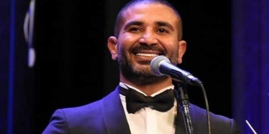 أحمد سعد يحتفل بصدارة أحدث أعماله "بنت الناس" التريند على يوتيوب