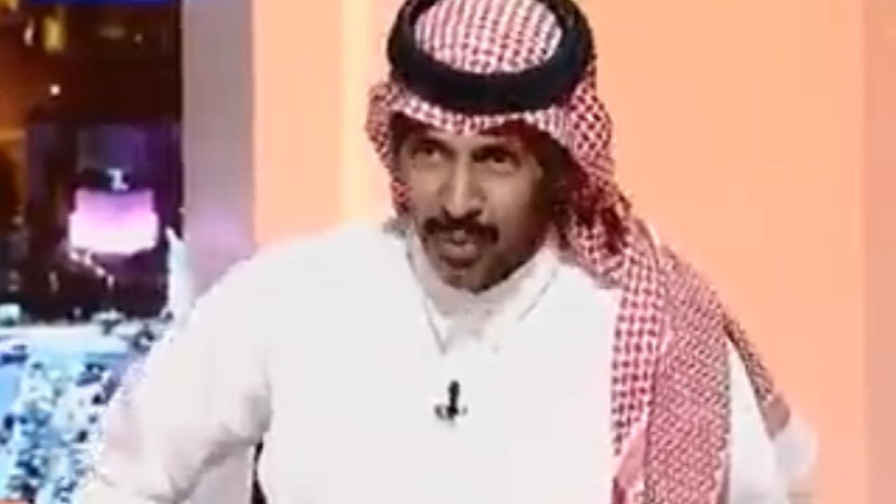 تركي الميزاني يهدي بيتين شعر لنادي النصر .. فيديو