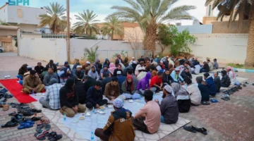 في طريف.. تفطير الصائمين عادة سنوية تتنافس عليها ا…