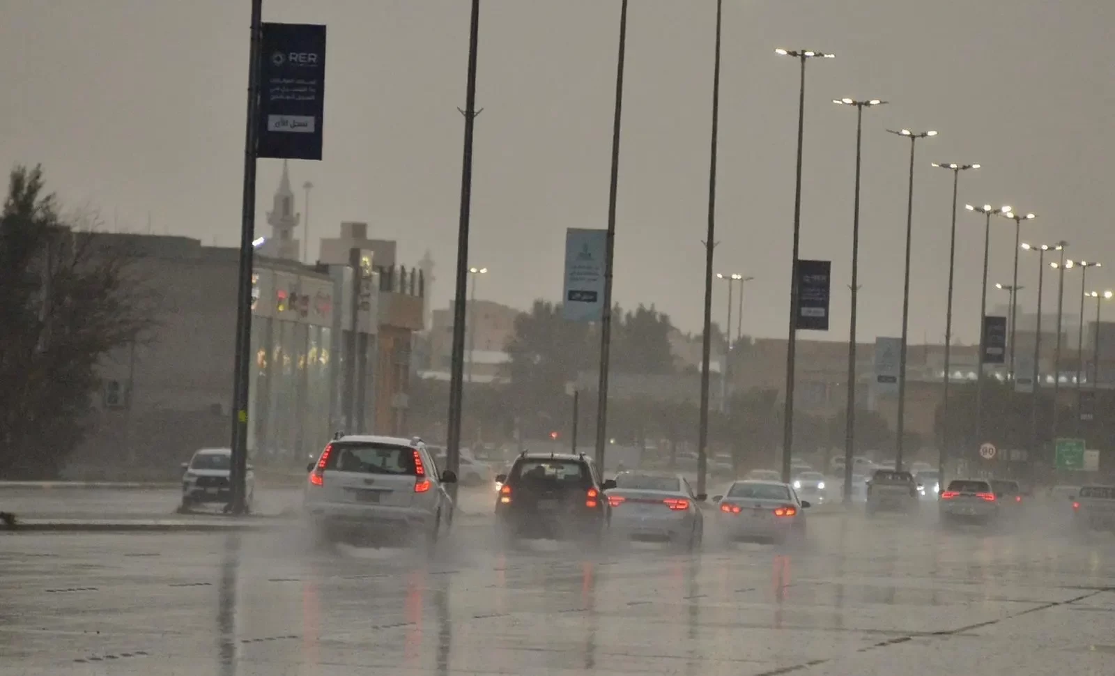 تنبيه من حالة مطرية غزيرة على منطقة الحدود الشمالي…