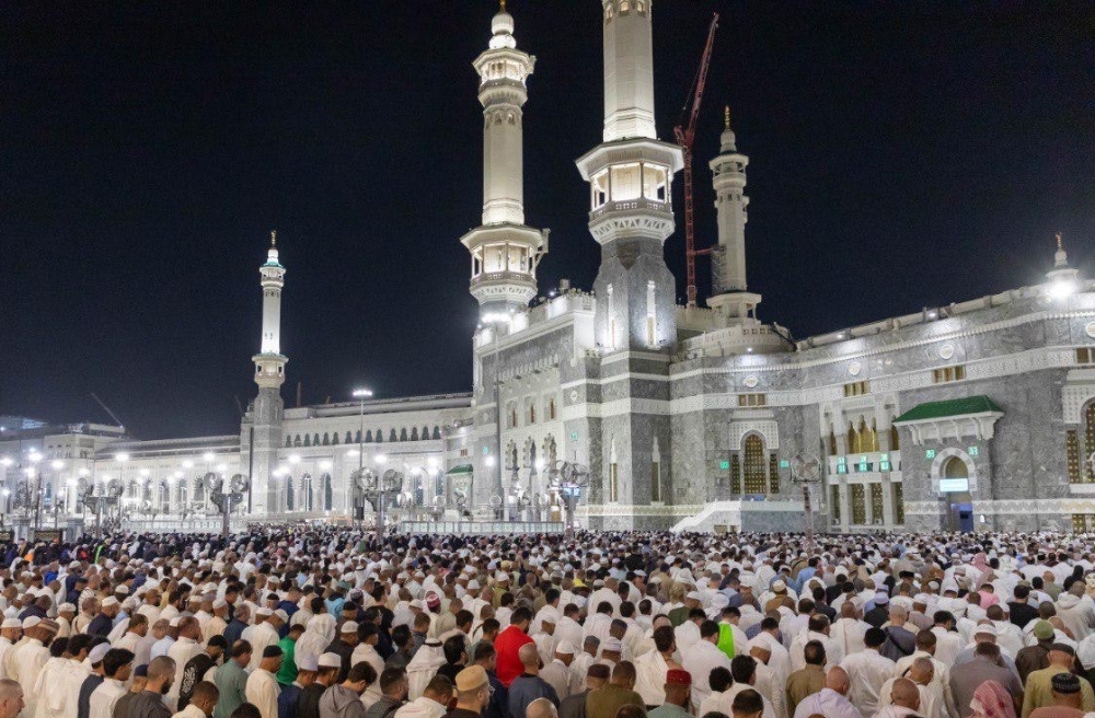 “المطوف الرقمي”.. دليلك الشامل لرحلة ومناسك العمرة