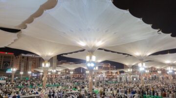 بالفخامة وروعة التصميم.. 80 ألف وحدة إنارة تضيء المسجد النبوي