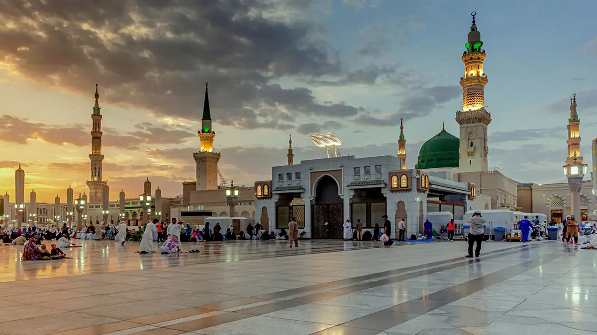 بدء التسجيل للاعتكاف بالحرمين الشريفين غدًا