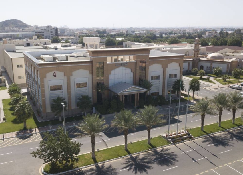 الدراسة عن بعد اليوم في جامعة الطائف