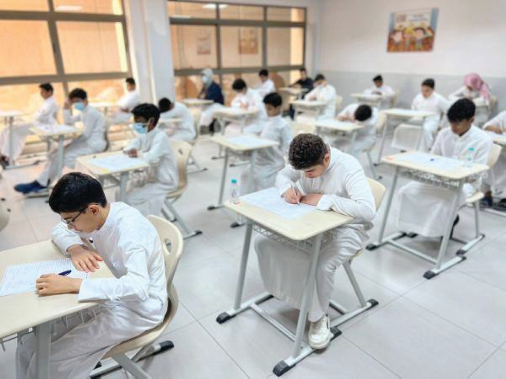 “حقوق الإنسان” تدعو إلى تكاتف المجتمع والأسرة لحماية حق الطفل عن التعليم