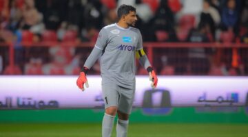 رافع الرويلي يدعم فريق العروبة من المدرجات