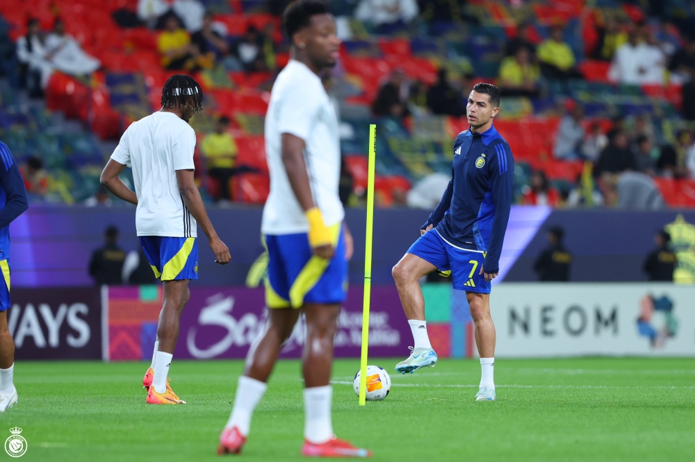 رد فعل رونالدو مع الجماهير بعد هدف النصر الثاني في الاستقلال – عاجل 