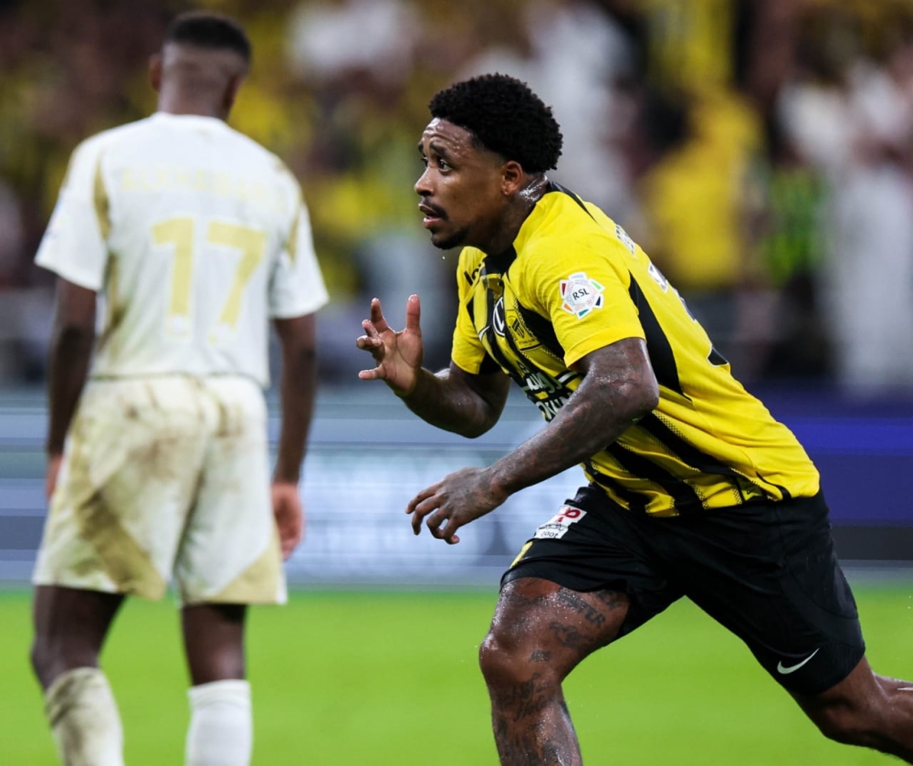 ستيفن بيوغوين يواصل الغياب عن تدريبات الاتحاد قبل مباراة القادسية