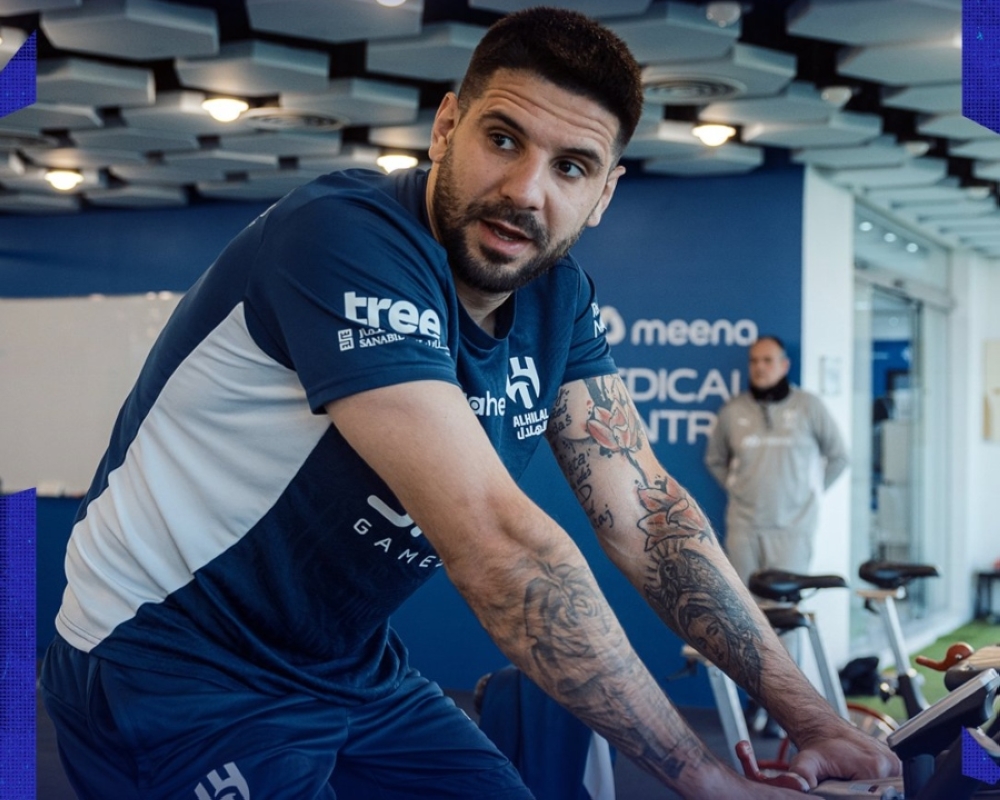 “سيخضع لمتابعة طبية دقيقة”.. الهلال يعلن تطورات الحالة الصحية لمهاجمه الصربي ميتروفيتش