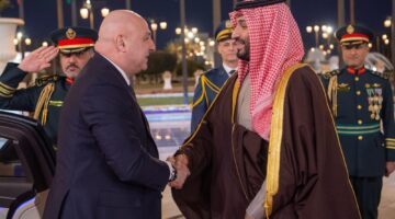 ولي العهد يبحث العلاقات الثنائية مع الرئيس اللبناني