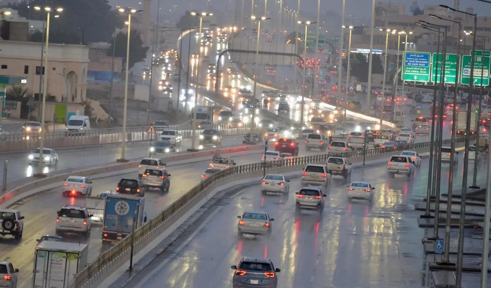 توقعات حالة الطقس اليوم: استعداد لأمطار غزيرة وسيول تشهدها 10 مناطق