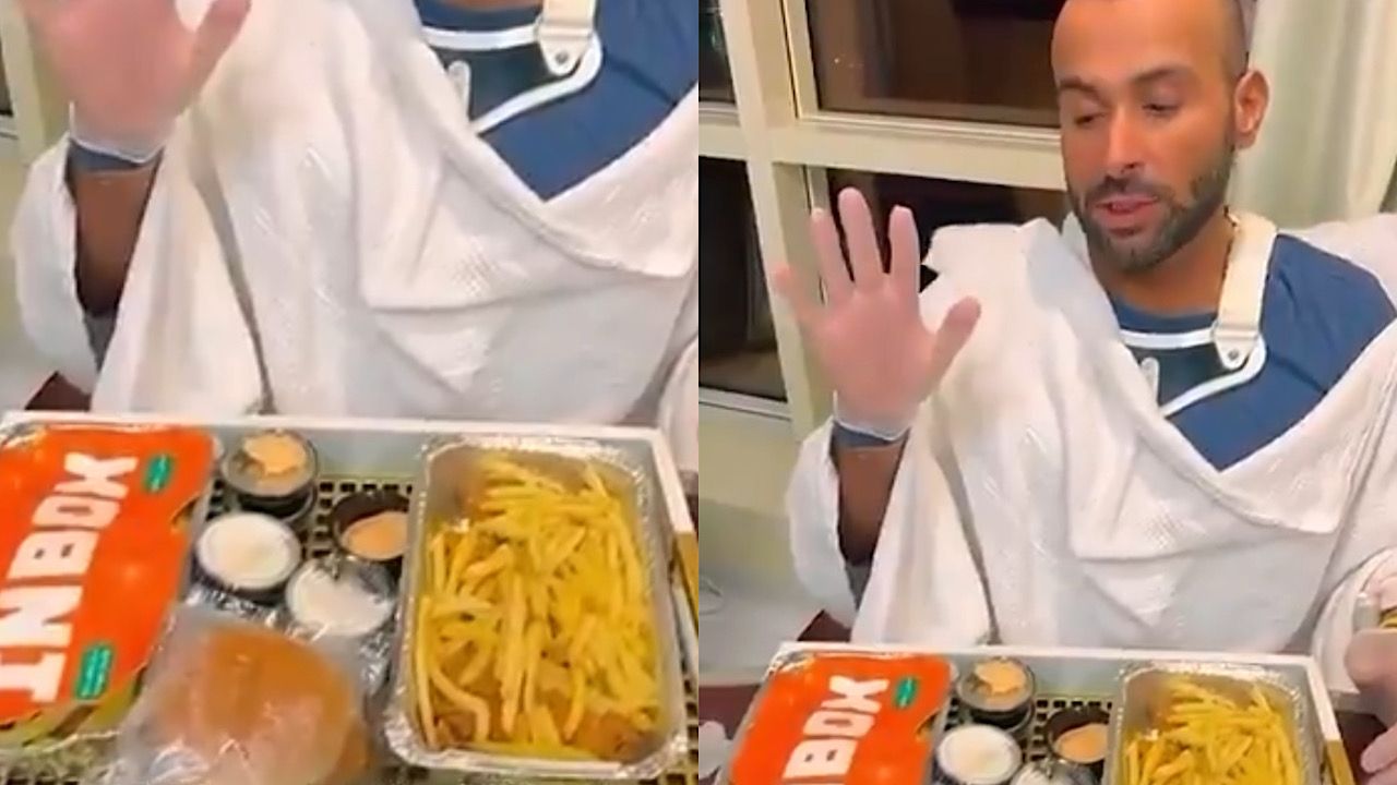 الراجحي يشارك الجمهور تجربته بتناول وجبة بروست ضمن عشاءه في المستشفى.. فيديو