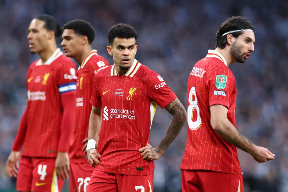 مأزق ليفربول: العرض السعودي الكبير يهدد مستقبل لويس دياز