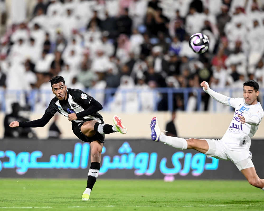 الشباب والأخدود: صراع الأمل بين تحقيق المجد والنجاة من السقوط