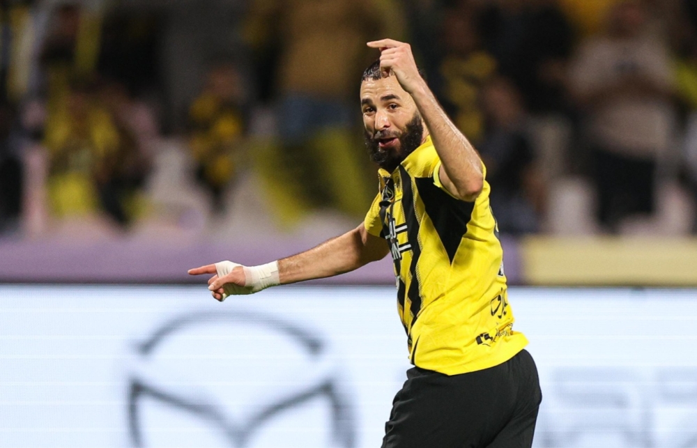 استعدادات كريم بنزيما لمواجهة الاتحاد والفتح في المباراة القادمة
