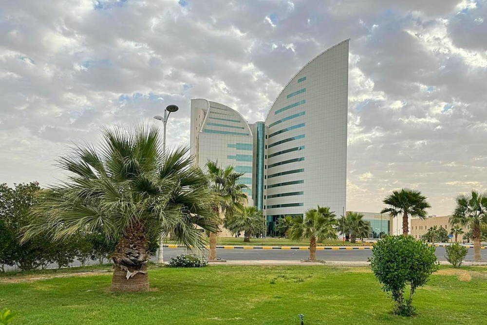 جامعة نجران تُعلّق الدراسة الحضورية وتستمر في التعليم عبر منصة بلاك بورد