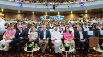وزير الطاقة السعودي ونظيره الأمريكي يقومان بزيارة إلى جامعة الملك عبدالله للعلوم والتقنية لتعزيز الشراكات البحثية في قطاع الطاقة