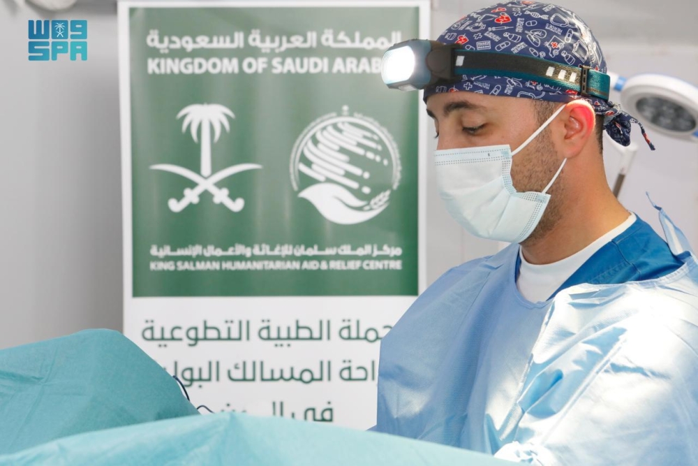 مبادرة الملك سلمان للإغاثة توفر 40 عملية زراعة قوقعة لأطفال فلسطينيين في الأردن