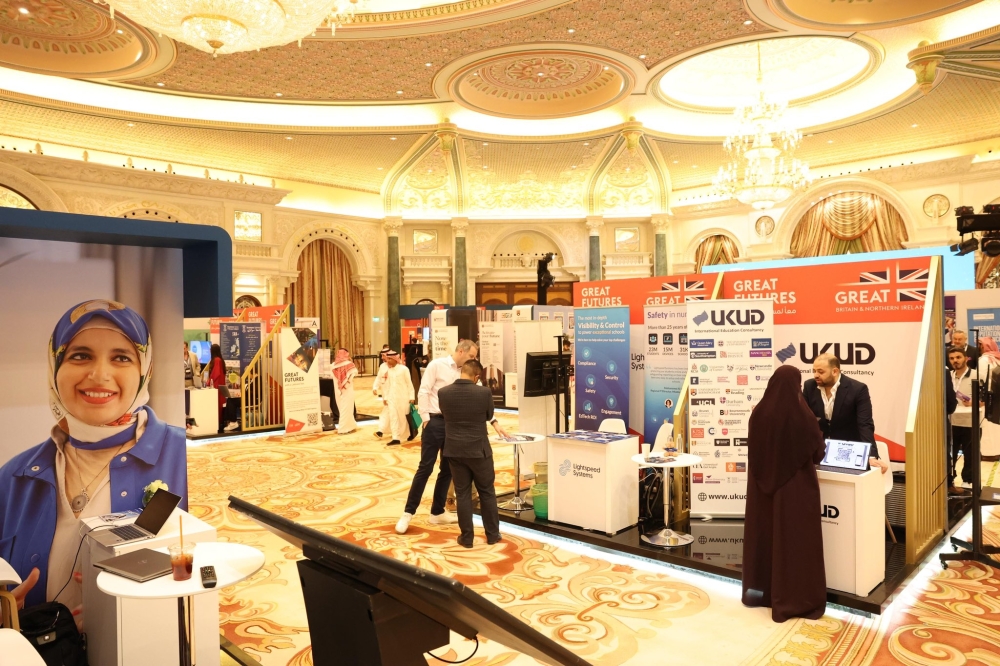 من أطراف العالم إلى قلب الصين.. جامعات مرموقة تجتمع في معرض التعليم الدولي