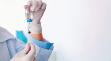 التحصين: خطوة أساسية للوقاية من 20 مرضًا ومفتاح الصحة العامة