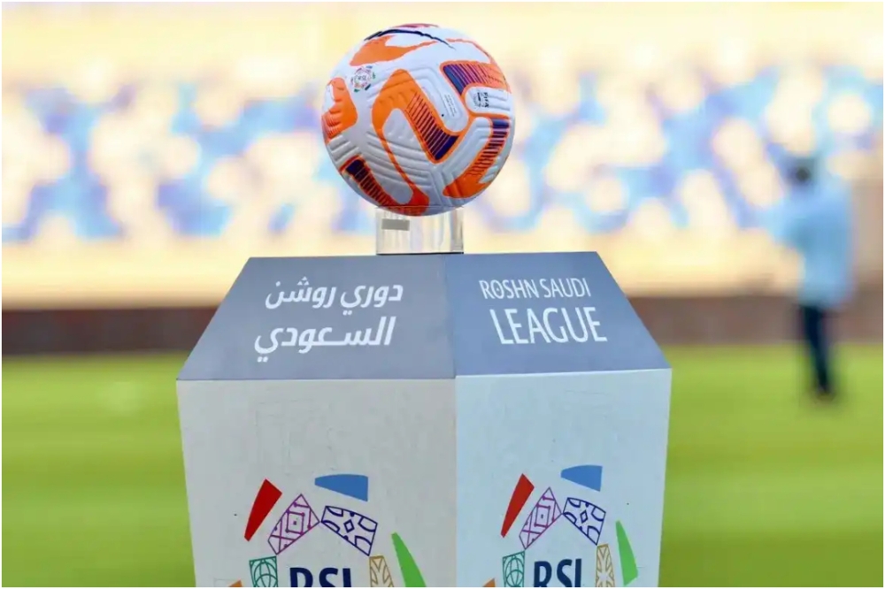 تحديد الأسماء الرسمية لحكام مباريات الجولة 28 في دوري روشن السعودي