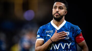 سالم الدوسري يخط اسمه في التاريخ بعد هدفه في شباك الخليج ويواصل مسيرته مع الهلال