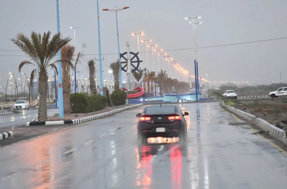 أمطار معتدلة ورياح قوية تضرب منطقة نجران