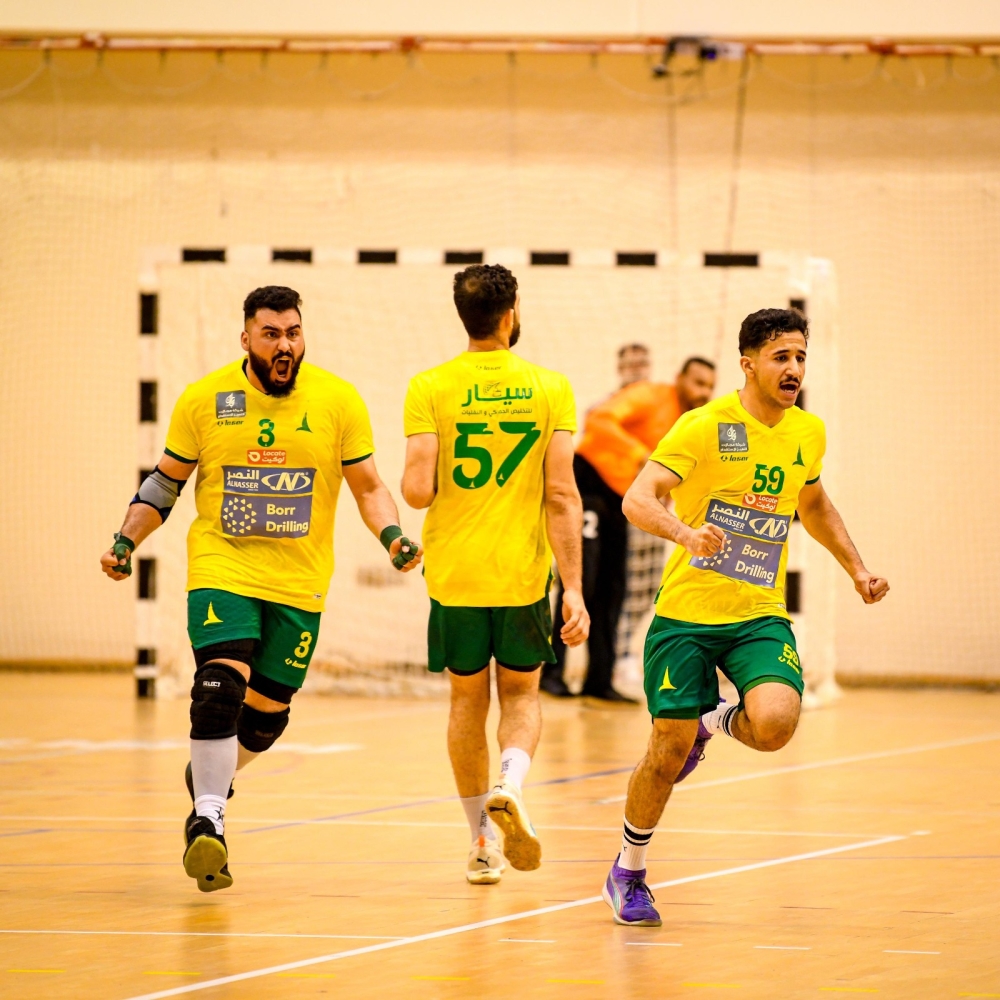 الخليج يتوج بلقب كأس السوبر السعودي الإماراتي لكرة اليد بعد فوز مثير على شباب أهلي دبي
