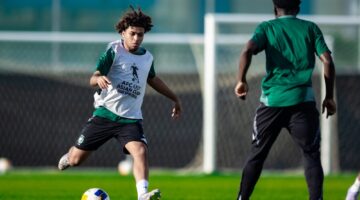 بالكرات الثابتة والتدريبات البدنية.. المنتخب السعودي تحت 17 عامًا ينهي استعداداته لمواجهة أوزبكستان