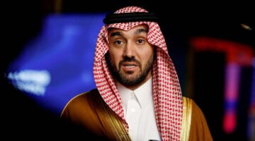 <p><strong>السعودية تستعد لاستضافة أضخم نسخة في تاريخ كأس العالم 2034</strong>  </p>
<p>أو  </p>
<p><strong>رؤية 2034: السعودية ترفع التحدي لتنظيم المونديال الأكبر عالميًا</strong>  </p>
<p>أو  </p>
<p><strong>الاستعدادات السعودية تتكامل لاستقبال كأس العالم 2034 بأسلوب غير مسبوق</strong>  </p>
<p>اختر ما يناسب سياق المقال!</p>