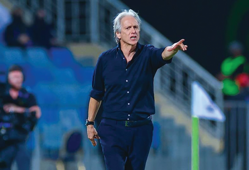 لاعب هلالي جديد يغيب عن مواجهة الشباب في روشن.
