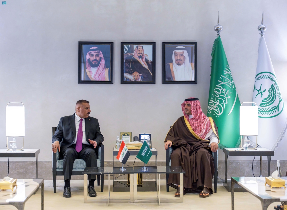 وزير الداخلية ونظيره العراقي يناقشان تعزيز التعاون الأمني المشترك