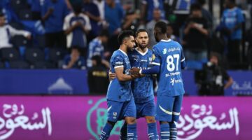 سالم الدوسري يُخلّد اسمه في التاريخ خلال مواجهة الهلال والشباب