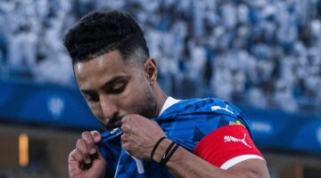 سالم الدوسري يُلمح لتجديد عقده مع الهلال وسط إشارات لجماهير النادي المتابعة باهتمام