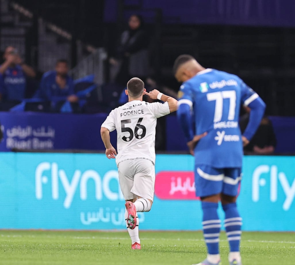 الشباب يحصل على ركلة جزاء في مباراته ضد الهلال لصالح بودينسي ـ تطورات فورية