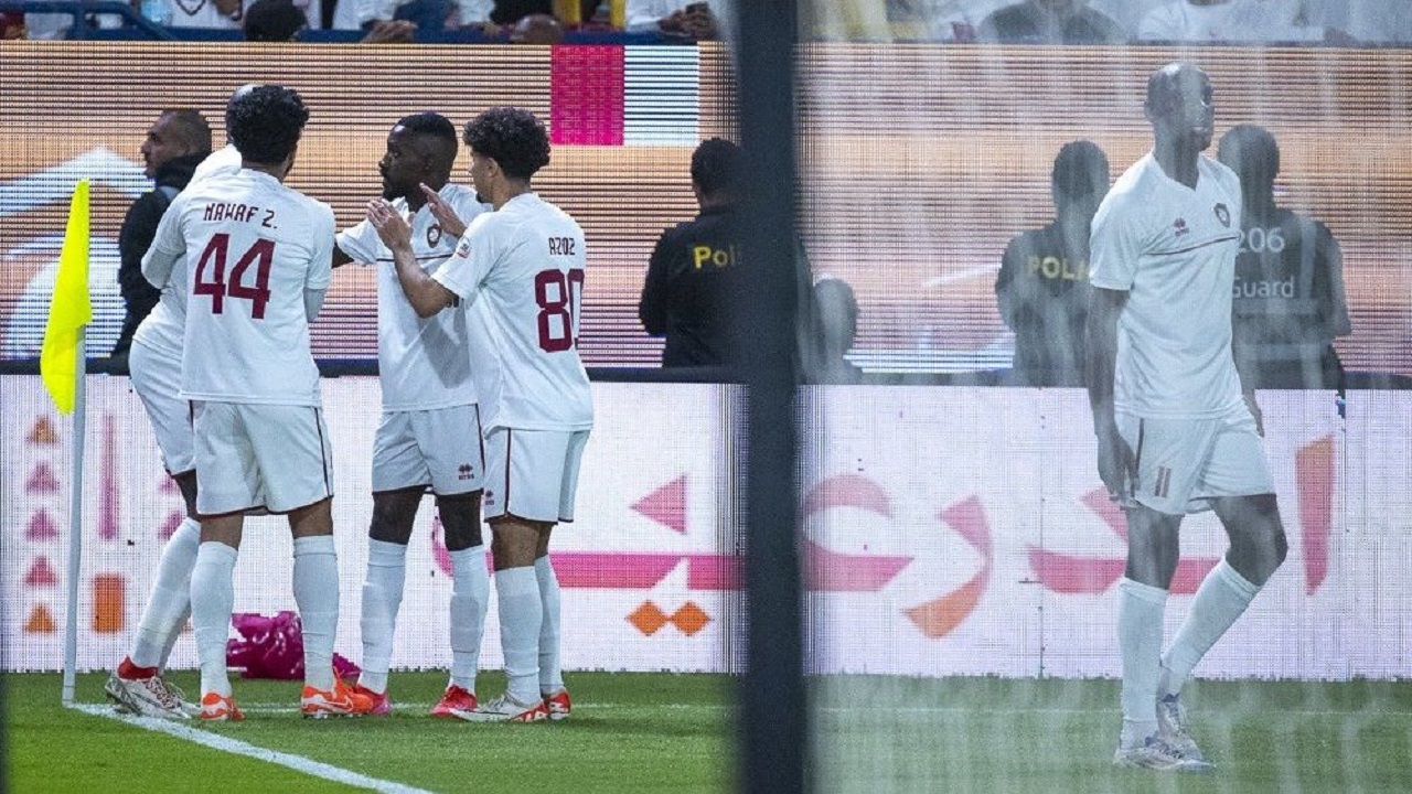 “الدرعية يحقق لقب دوري الدرجة الثانية ويتوج بالبطولة (شاهد الفيديو)”
أو
“تتويج الدرعية بلقب دوري الدرجة الثانية.. تفاصيل اللحظات الحاسمة (فيديو)”
أو
“الدرعية يتصدر دوري الدرجة الثانية ويرفع لقب البطولة.. مشاهد من الاحتفال”
اختر ما يناسب سياق المقال!