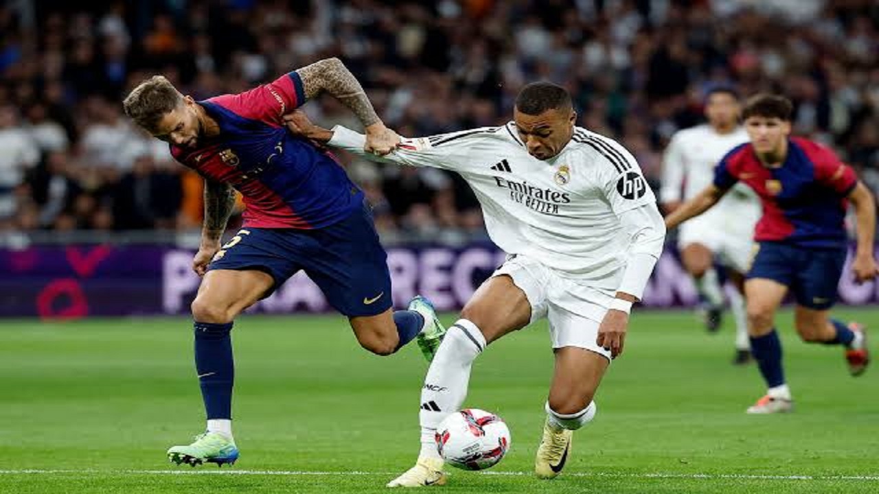 موعد مواجهة الكلاسيكو المرتقبة بين برشلونة وريال مدريد