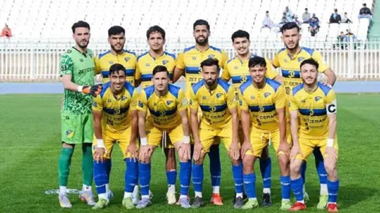 حارس المرمى يصنع الحدث بتسجيله هدفًا حاسمًا ويتعرض للاعتداء في مباراة ساخنة بالدوري الجزائري.
