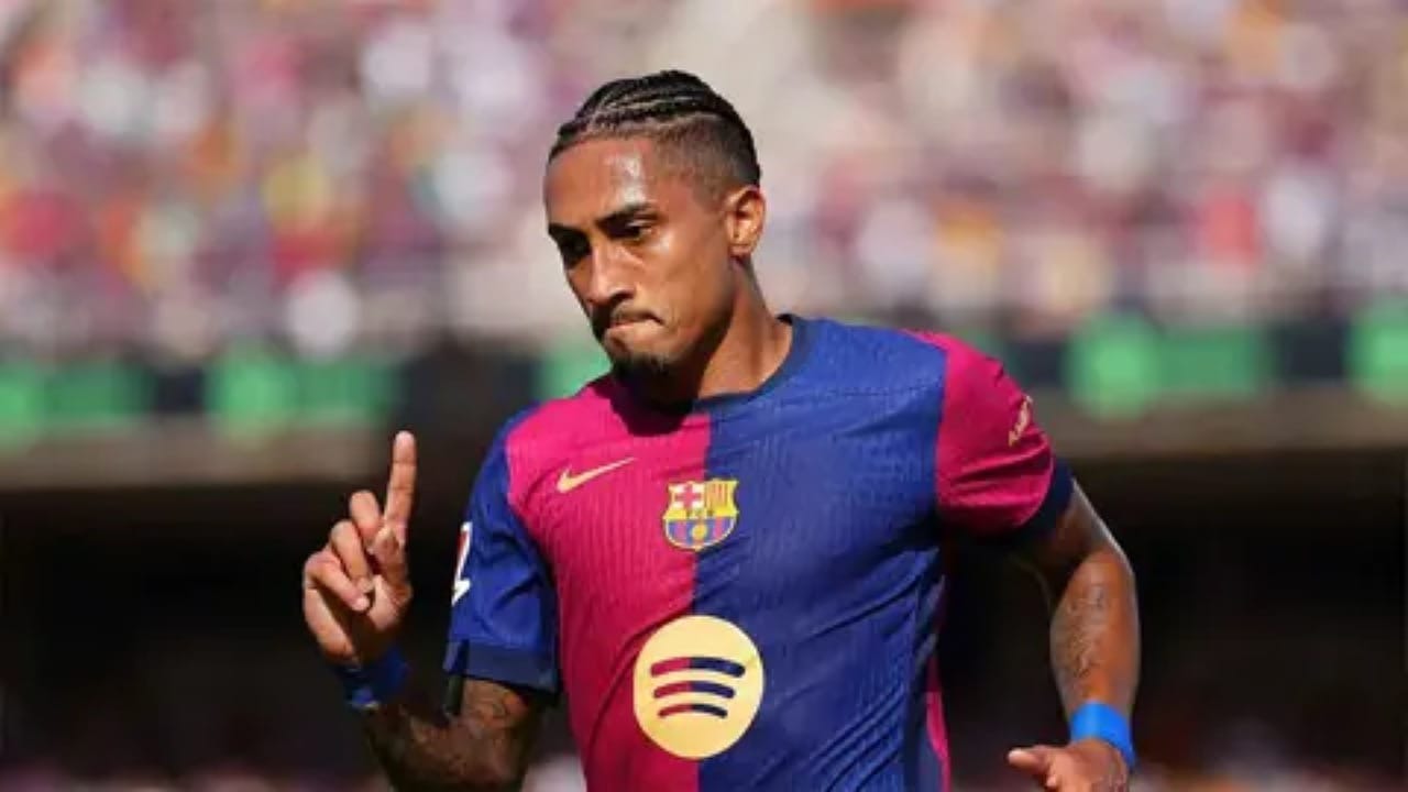 الهلال يبادر بمفاوضات مع نجم برشلونة لضمه ضمن صفوف الفريق