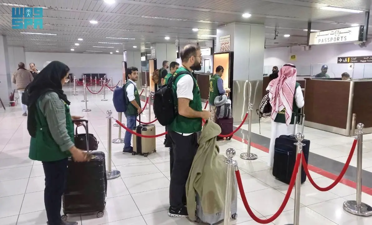 مركز الملك سلمان للإغاثة يستقبل الوفد الطبي التطوعي لدعم الجهود الإنسانية