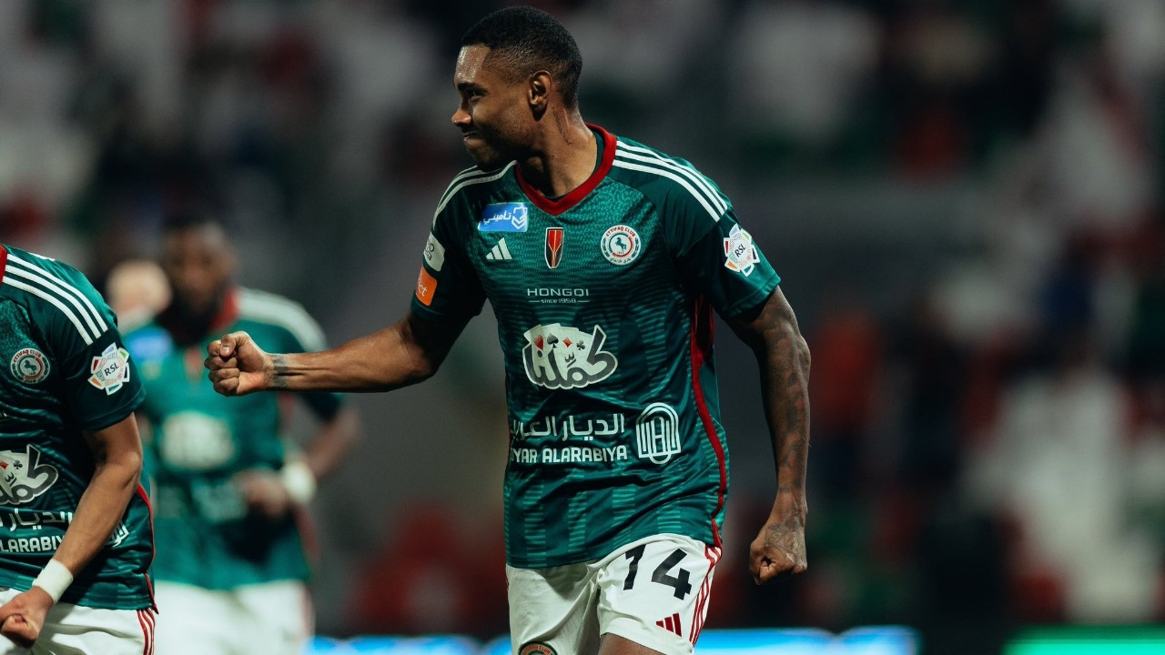 الاتفاق يتفوق على الرياض بهدف نظيف في مباراة مثيرة.. شاهد الفيديو