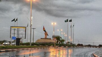 أجواء ماطرة ورياح قوية تضرب منطقة جازان وتستمر حتى ساعات المساء
