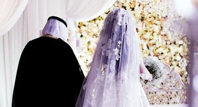 ارتفاع تكاليف الزواج وعزوف الشباب: دور الأمهات في تعقيد الأوضاع