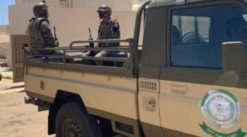 عسير.. إلقاء القبض على مروج للقات المخدر وإحالته للجهات المختصة